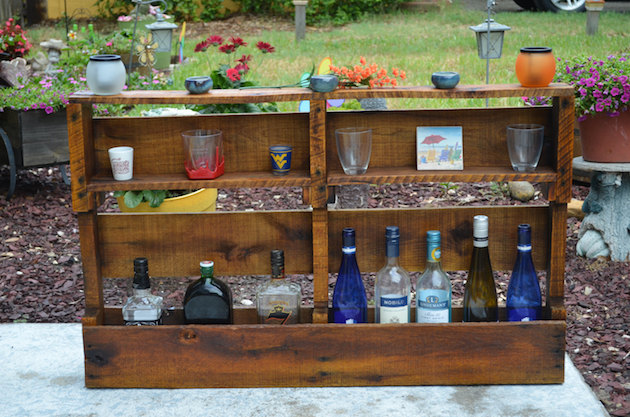 20-Inspirational-Pallet-Projects-For-The-Home-21