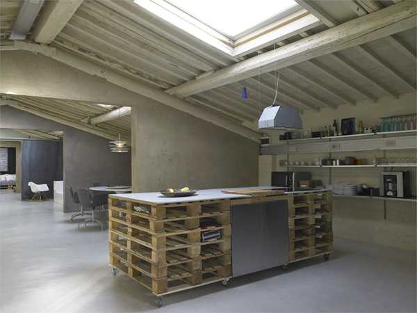 recycling-wood-pallets-furniture-design-loft-conversion-1