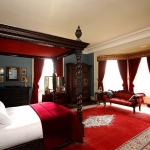 French-Red-Bedroom-Interior-Ideas