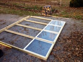 Viņam bija sakrājusies vesela kaudze ar veciem logiem. Tas, ko viņš ar tiem izdarīja – Ir vienkārši ģeniāli!