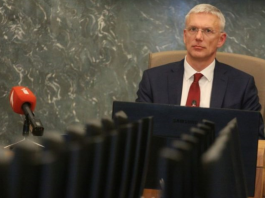 Beidzot tiek paziņots, pie kā kā vispirms Ķersies klāt Kariņa valdība, gaidāmas negaidītas izmaiņas