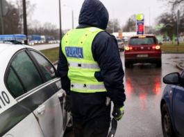 Ticis uzbrukts kādam no ceļu policijas darbiniekiem – Šausmas, kā tas varēja notikt!