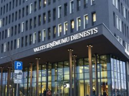 Sieviete dēļ Valsts Ieņēmuma Dienesta novesta līdz pilnīgām asarām – Kā tā var?