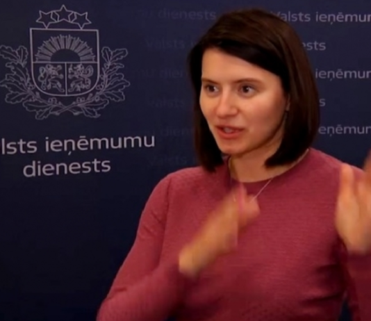 Visas tautas maldināšana! Čeku loterijas organizētāji pēkšņi izdomājuši, ka Maximas un Rimi pircējiem gandrīz nav iespēju laimēt