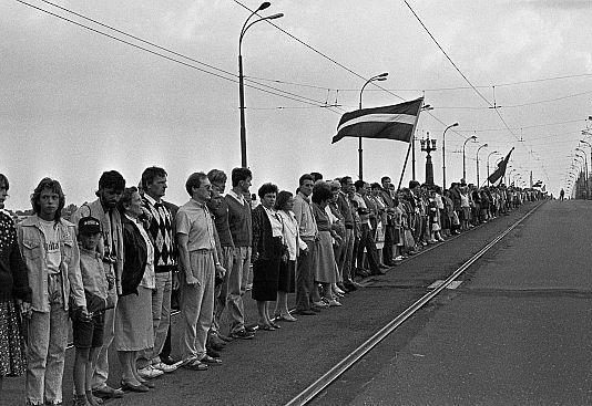 Cilvēki ar invaliditāti izbrauks Baltijas ceļu