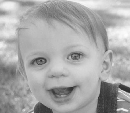 Māte publicēja dēla fotogrāfiju Facebook. Pēc nedēļas puika vairs nebija starp dzīvajiem…