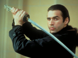 Vai vēl atceries Dankanu Makleodu no seriāla Kalnietis? Lūk, kā viņš izskatās tagad!