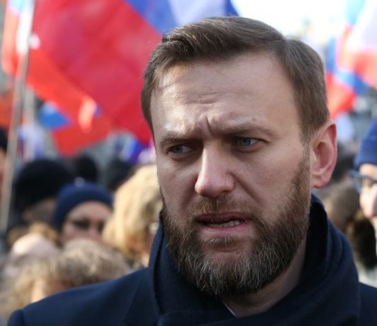 Tikko paziņota noklusētā informācija par Navaļniju – Atklājas baisas detaļas