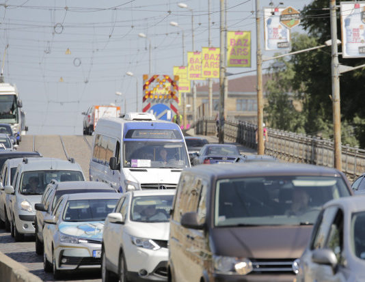 Apdzīvotās vietās ātrumu plāno samazināt līdz 30km/h. Autovadītāji ir neizpratnē!