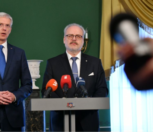 Kariņš Šodien oficiāli paziņo, ka Latvijā ir izsludināta Ārkārtas Situācija – Sodi būs milzīgi