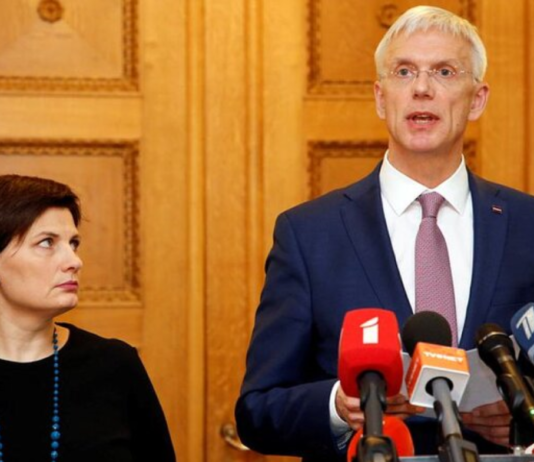 Kas tāds vēl nav bijis! Premjers pieprasa Viņķelei atkāpties no amata – Lūk, kas notika!