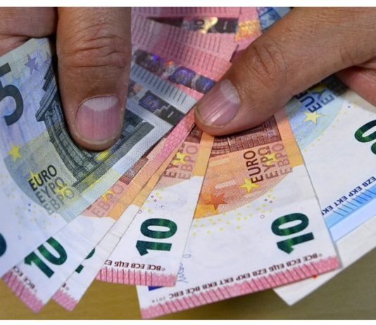 Šomēnes liela daļa cilvēku saņems valsts sociālā nodrošinājuma pabalstu – Uzzini cik saņemsi Tu!