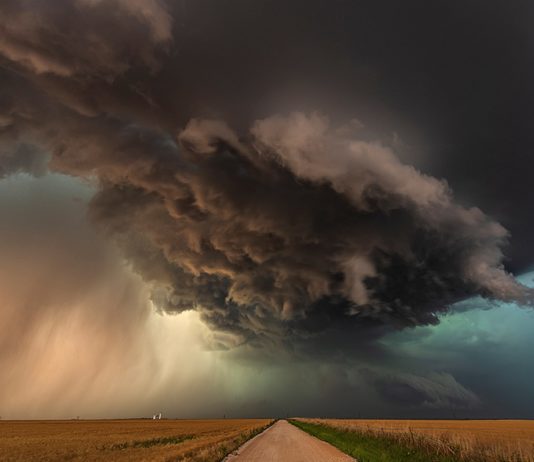 Sinotpiķi nāk klajā ar nepatīkamu laika prognozi Augusta sākumam