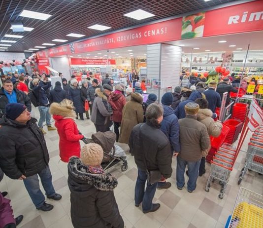 “RIMI” veikali steidzami nākuši klajā ar paziņojumu par milzu izmaiņām! Tas skars pilnīgi ikvienu!