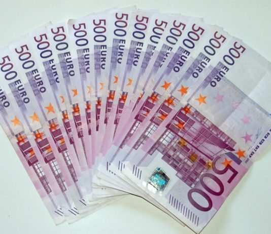 Nupat ir panāktas pirmās vienošanās par minimālās algas celšanu! Lūk, cik liela tā varētu būt no 2023. gada