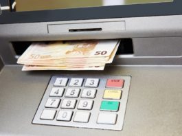 Beidzot Atklāti ticis paziņots, kas patiesībā notiek ar cilvēka naudu bankas kontā pēc viņa nāves!