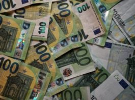 Iedzīvotājiem Beidzot Izmaksās Lielu un Jaunu naudas atbalstu! Ne visiem, bet lūk, kas to tūlīt saņems!