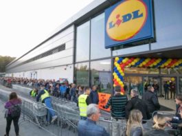 Sieviete Slepus salīdzina cenas Rimi un LIDL veikalos un Burtiski “Uzspridzina” soc tīklus ar atklāto